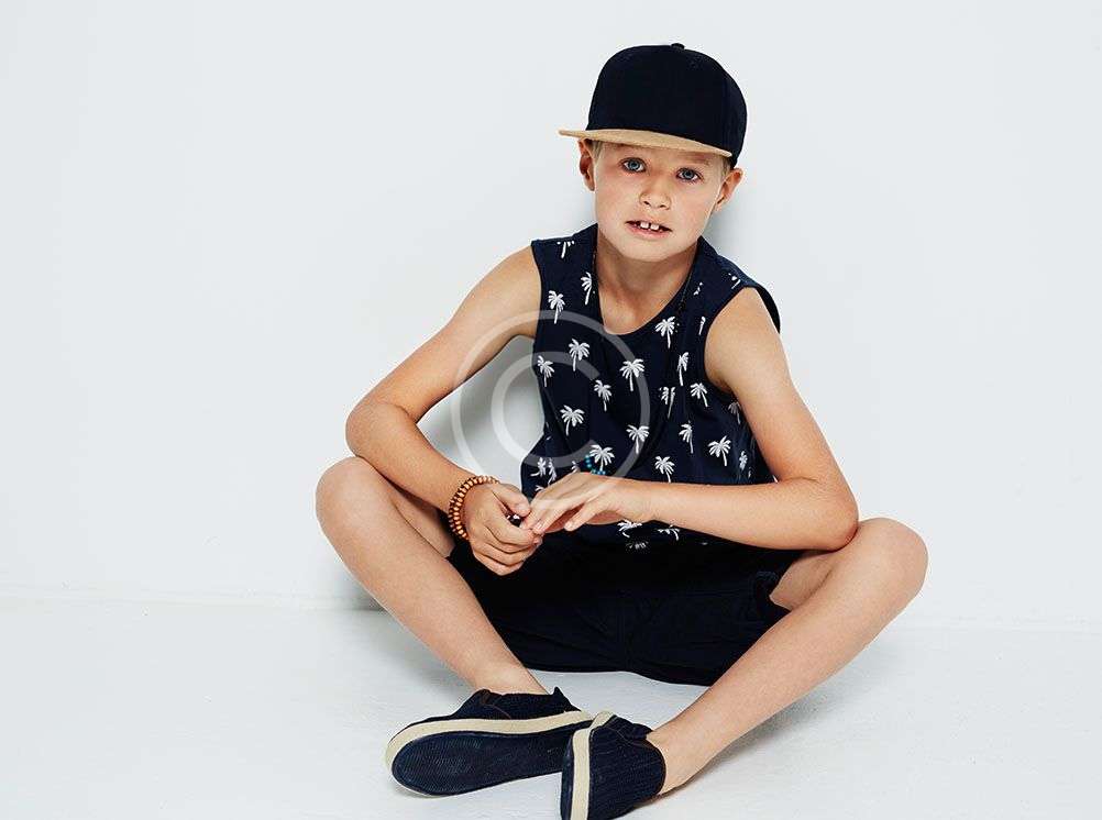 Kids having fun with food at freshmade